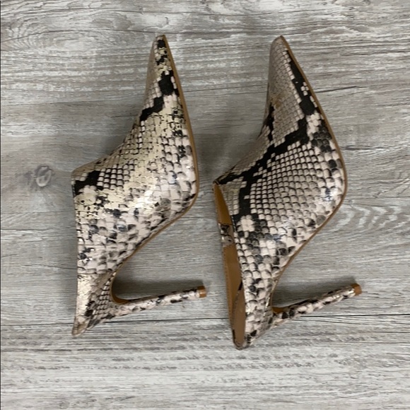 NWT Express Tan|Gold Animal Skin Print Mule - Picture 5 of 7